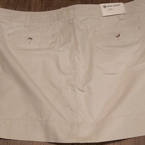 Favorite Khaki Mini Skirt from Gap - Picture 7 of 9